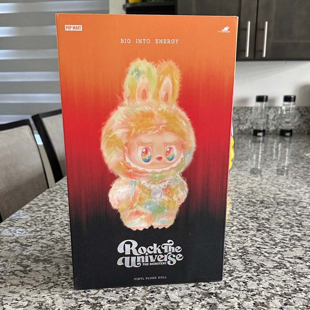 POP MART Labubu Rock The Universe THE MONSTERS Vinyl Plush Doll UNOPENED
BOX